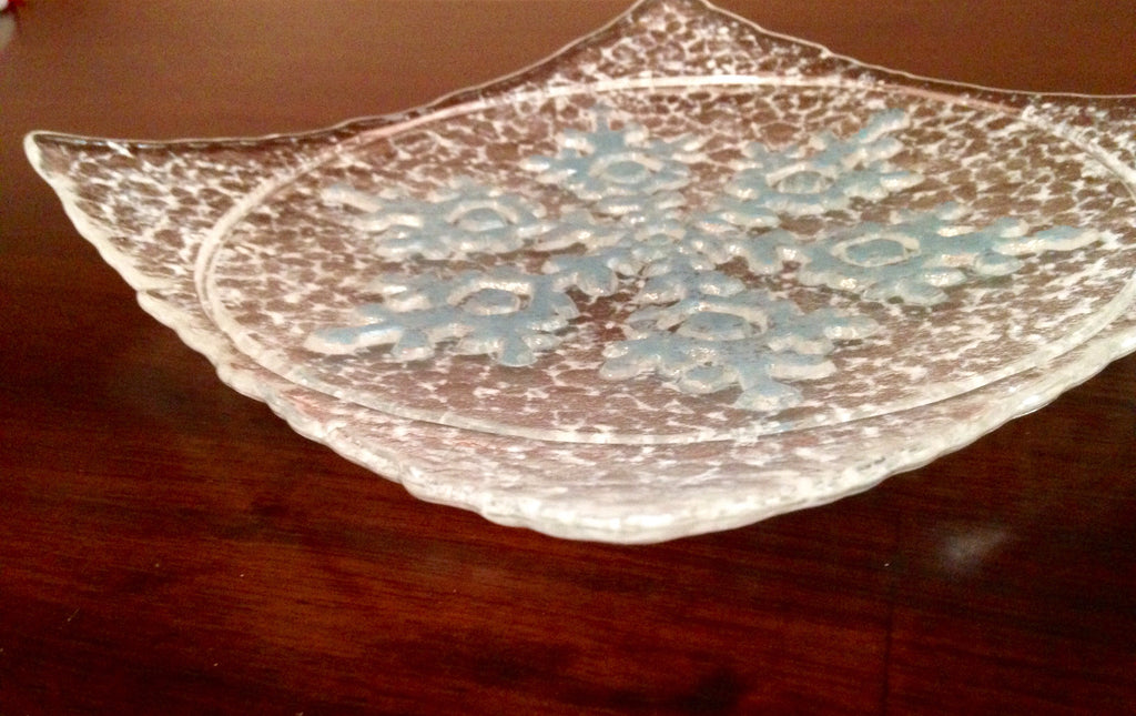 Vintage Blue Snowflake Dish - 10" x 10"